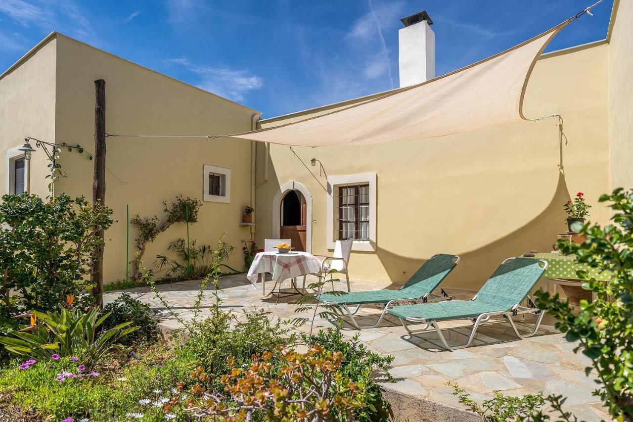 Carissa House In Crete Appartement Sitia  Buitenkant foto