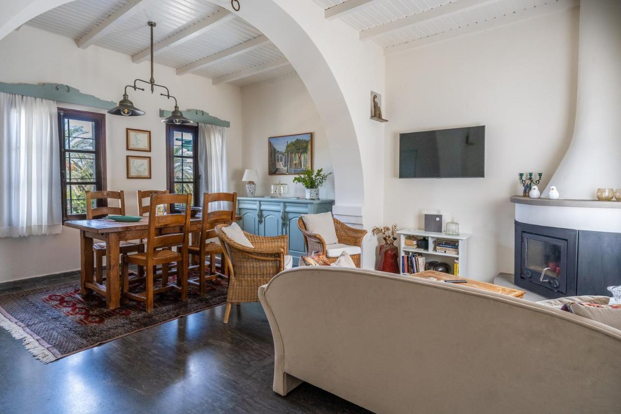 Carissa House In Crete Appartement Sitia  Buitenkant foto